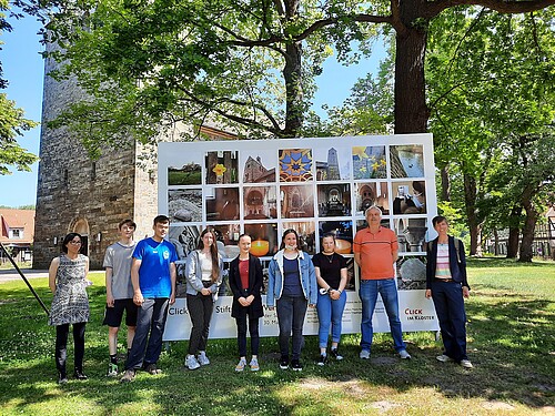 Eröffnung Foto-Ausstellung, Stiftskirche Wunstorf, Christina Nur, Uwe Stelter, Sabine Löser, Schülerinnen und Schüler Ev. IGS Wunstorf